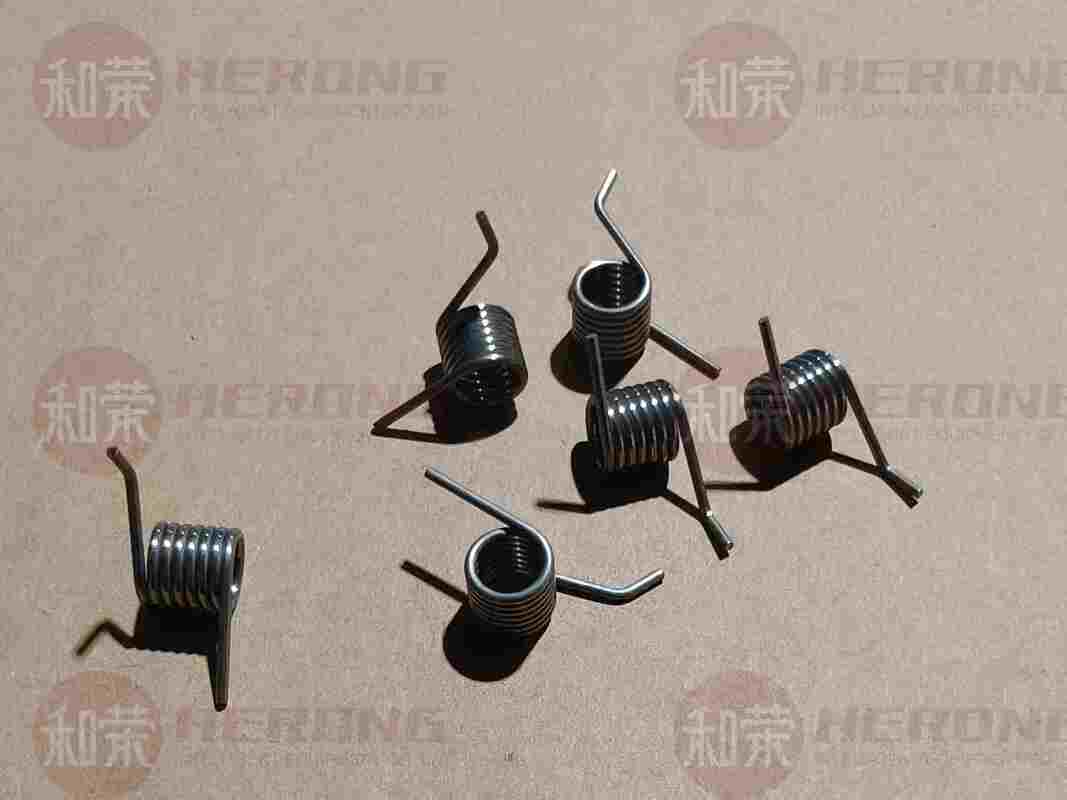 Hyosung CDU ক্ল্যাম্প ক্যারেজ 1.4+0D10.5*11.2L*7N ATM প্রতিস্থাপন যন্ত্রাংশের জন্য নতুন উচ্চ মানের রাইট টরশন স্প্রিং